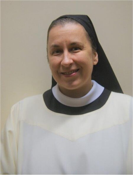 Sr Usia's Solemn Profession